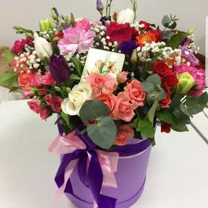 Pleasure  choice - Box with flowers